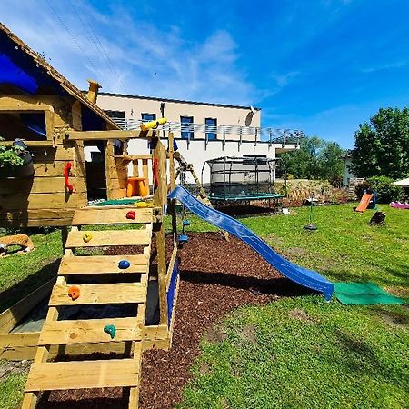 Tiny Kozma Apartment Боденсдорф Екстериор снимка