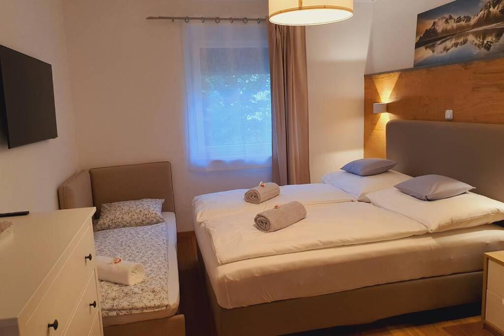 Tiny Kozma Apartment Боденсдорф Екстериор снимка
