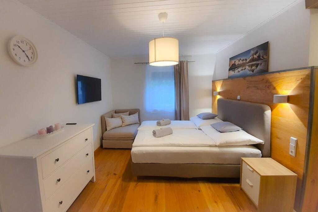 Tiny Kozma Apartment Боденсдорф Екстериор снимка